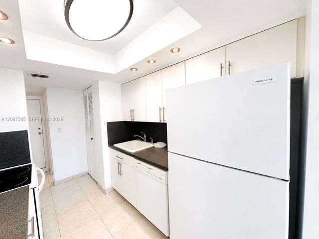 250 174th Street 115, Sunny Isles Beach, FL 33160