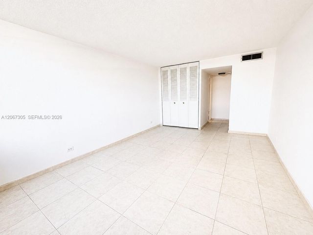 250 174th Street 115, Sunny Isles Beach, FL 33160
