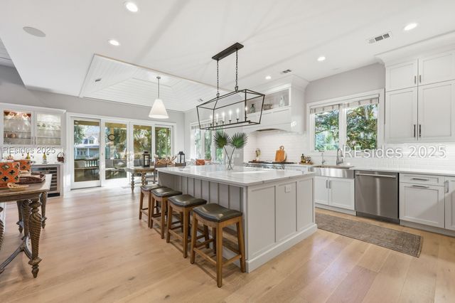 24 Ridgewood Ln, Hilton Head Island, SC 29928