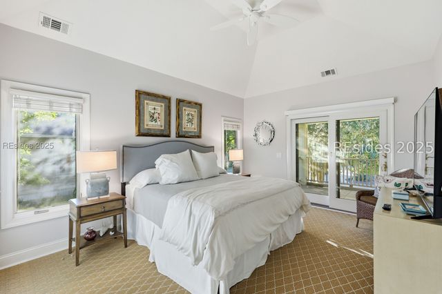 24 Ridgewood Ln, Hilton Head Island, SC 29928