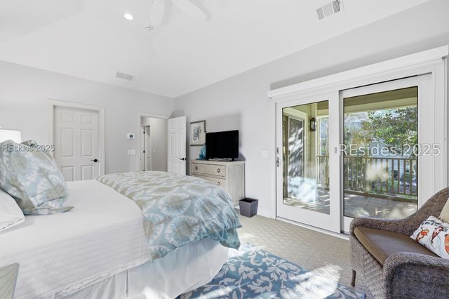 24 Ridgewood Ln, Hilton Head Island, SC 29928