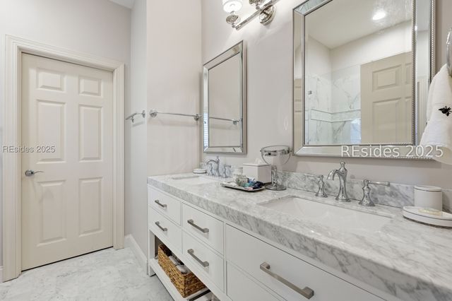 24 Ridgewood Ln, Hilton Head Island, SC 29928