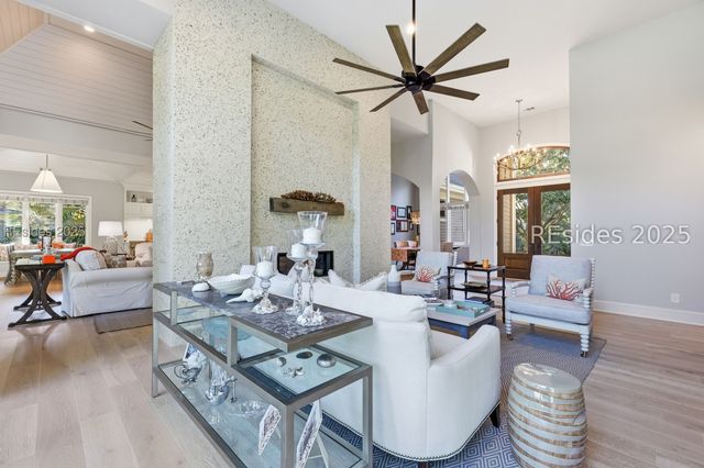 24 Ridgewood Ln, Hilton Head Island, SC 29928