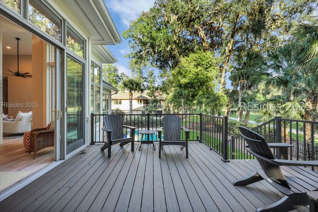 24 Ridgewood Ln, Hilton Head Island, SC 29928