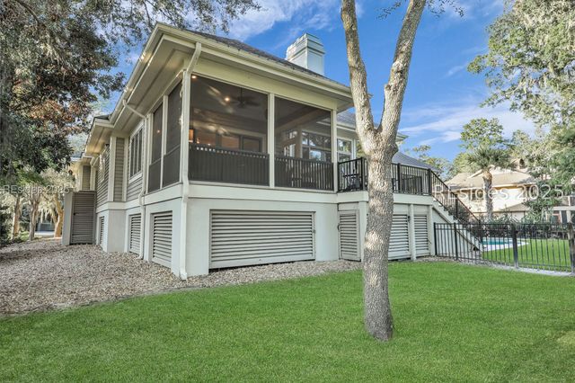 24 Ridgewood Ln, Hilton Head Island, SC 29928