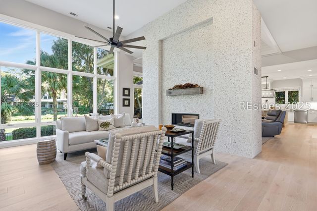 24 Ridgewood Ln, Hilton Head Island, SC 29928
