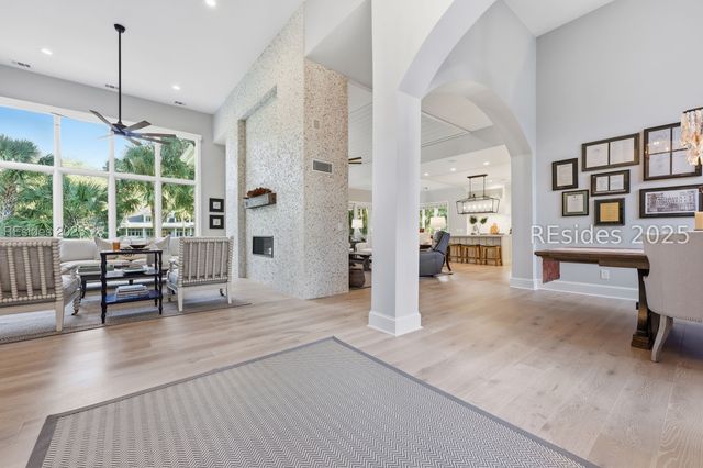 24 Ridgewood Ln, Hilton Head Island, SC 29928