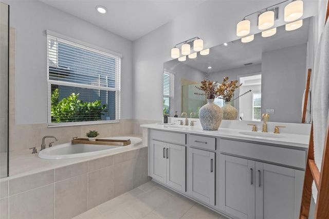 5679 BLUE REEF PLACE, Nokomis, FL 34275