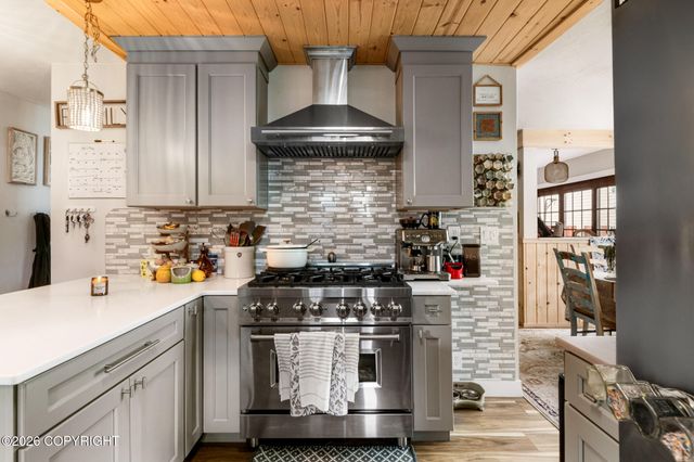 3488 Meander Way Way, Juneau, AK 99801