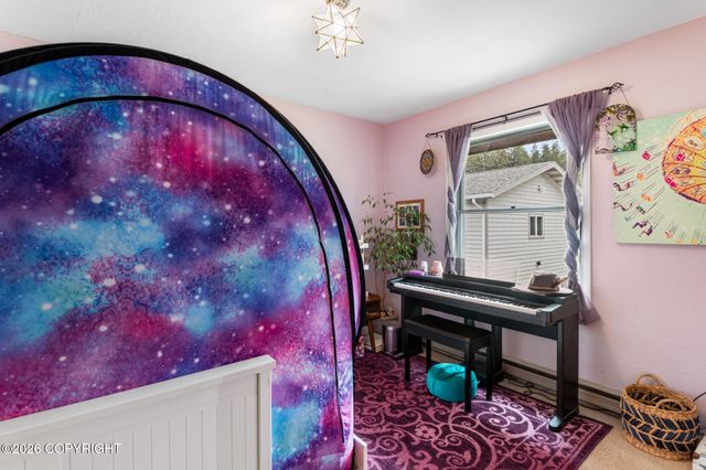 3488 Meander Way Way, Juneau, AK 99801