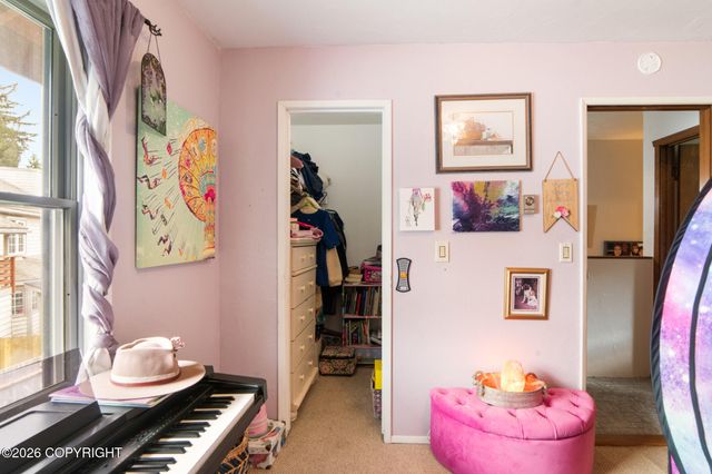 3488 Meander Way Way, Juneau, AK 99801