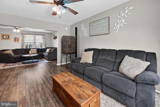 115 S WALNUT AVE, Maple Shade, NJ 08052