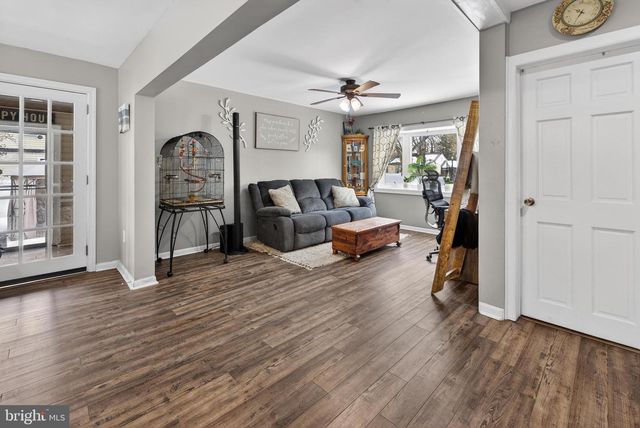 115 S WALNUT AVE, Maple Shade, NJ 08052