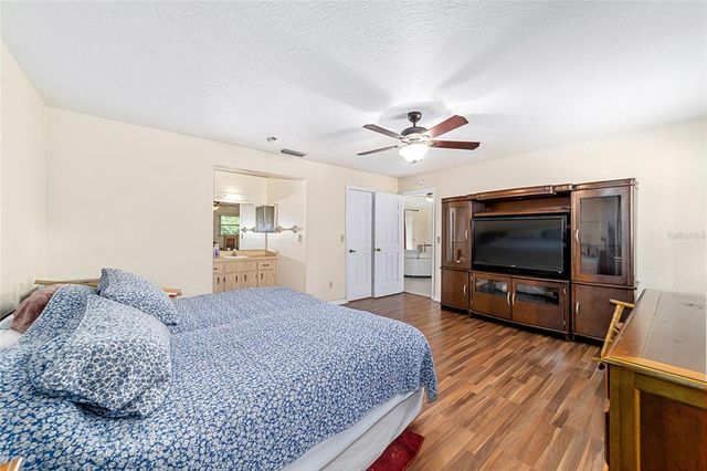 15061 SW 28TH TERRACE ROAD, Ocala, FL 34473