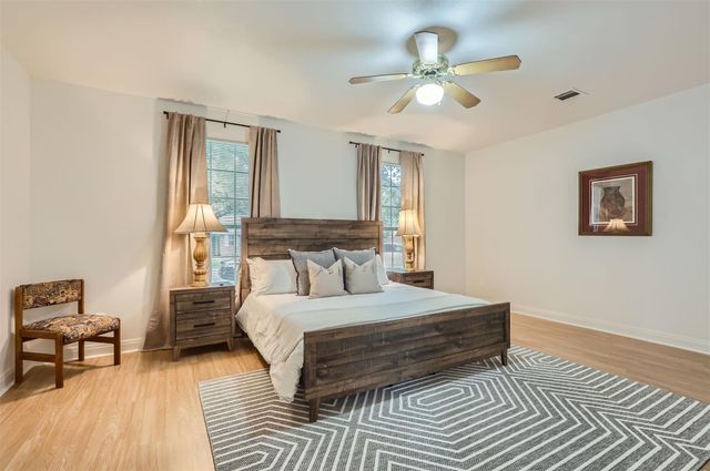 1016 Thackeray LN, Pflugerville, TX 78660