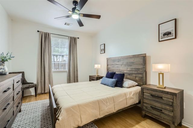 1016 Thackeray LN, Pflugerville, TX 78660