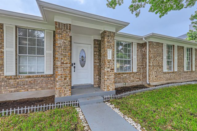1016 Thackeray LN, Pflugerville, TX 78660