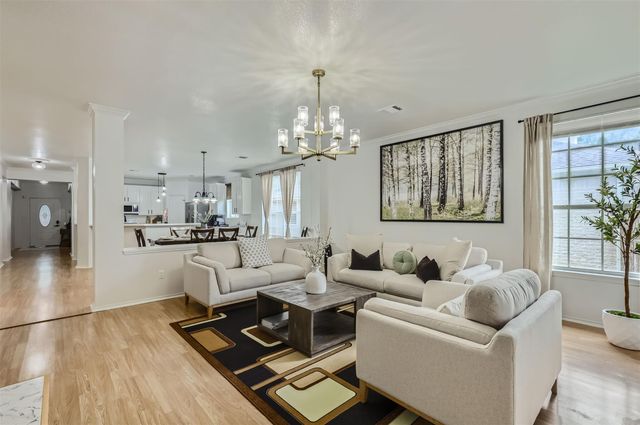 1016 Thackeray LN, Pflugerville, TX 78660