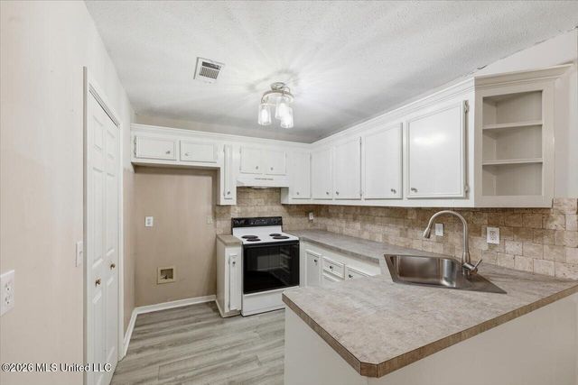 1427 Chelsea Lane, Richland, MS 39218