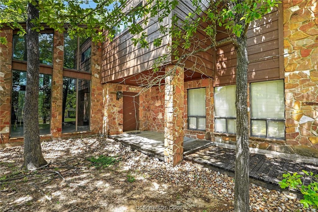 2911 Partridge Circle, Bryan, TX 77802 — photo 2