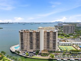 1800 NE 114th St 1505, Miami, FL 33181