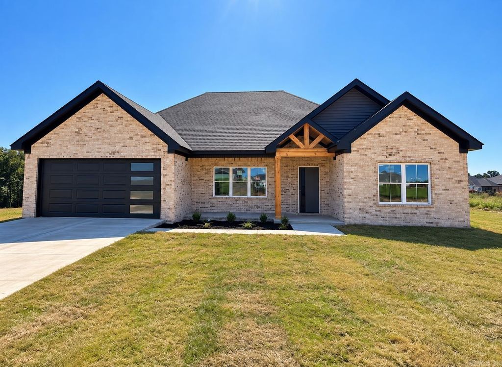 134 Michael Drive, Beebe, AR 72012