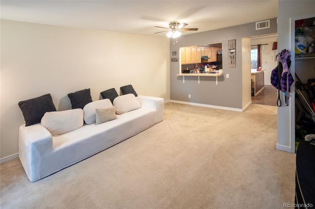 1312 S Carson Way, Aurora, CO 80012