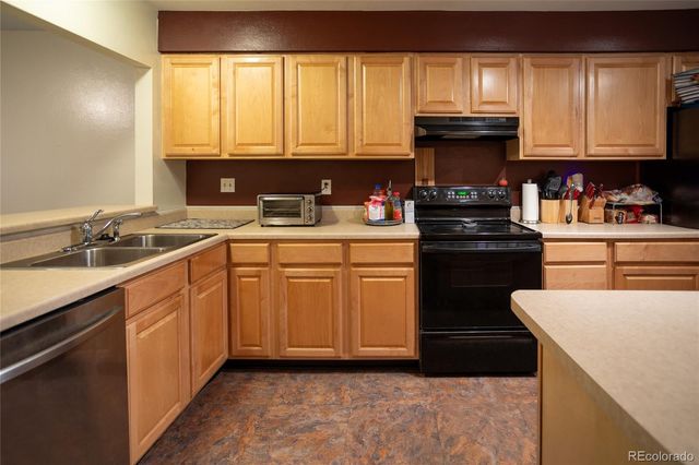 1312 S Carson Way, Aurora, CO 80012