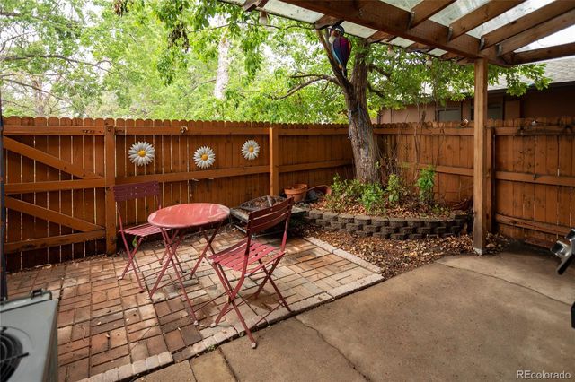 1312 S Carson Way, Aurora, CO 80012