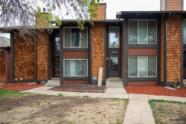 1312 S Carson Way, Aurora, CO 80012