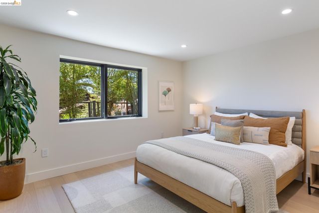1409 Scenic Ave, Berkeley, CA 94708