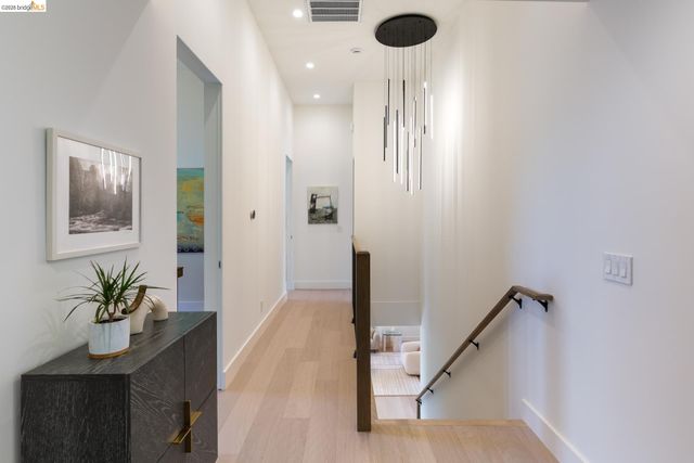 1409 Scenic Ave, Berkeley, CA 94708