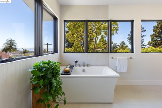 1409 Scenic Ave, Berkeley, CA 94708