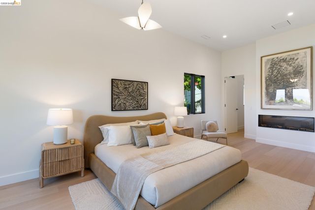 1409 Scenic Ave, Berkeley, CA 94708
