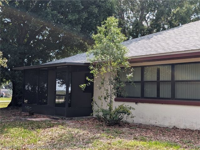 303 E Waterway Avenue NW, Lake Placid, FL 33852