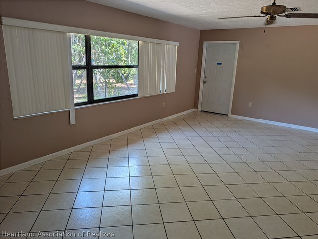 303 E Waterway Avenue NW, Lake Placid, FL 33852