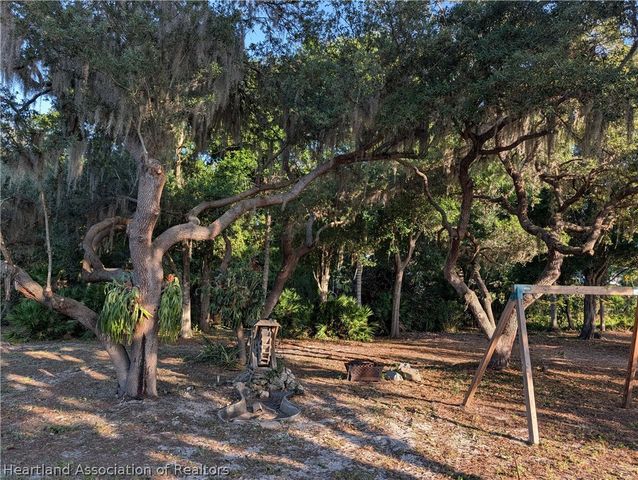 303 E Waterway Avenue NW, Lake Placid, FL 33852