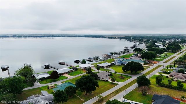 303 E Waterway Avenue NW, Lake Placid, FL 33852