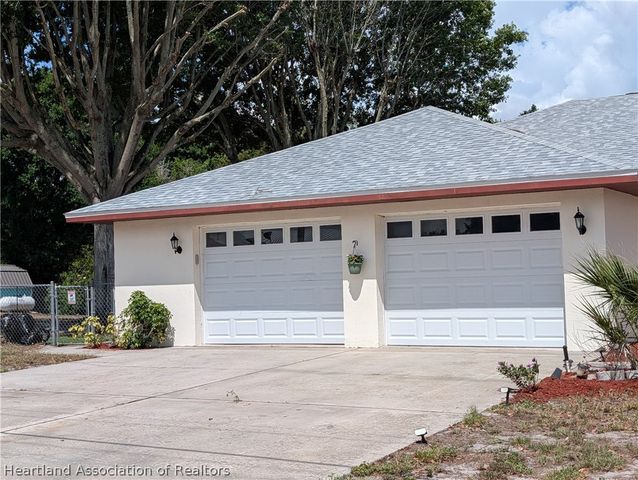 303 E Waterway Avenue NW, Lake Placid, FL 33852