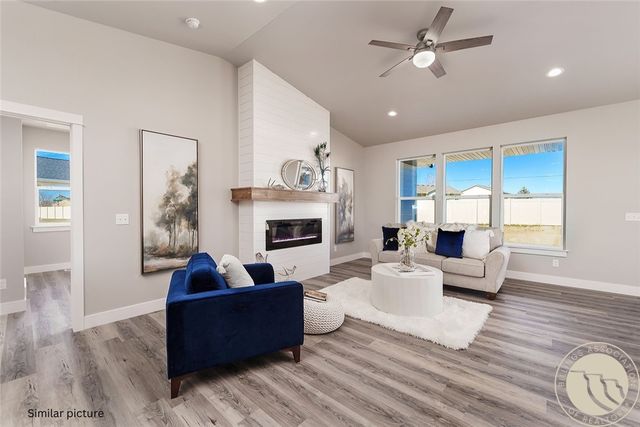 595 Chino CIRCLE, Billings, MT 59105