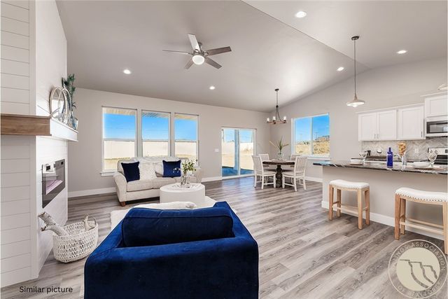 595 Chino CIRCLE, Billings, MT 59105