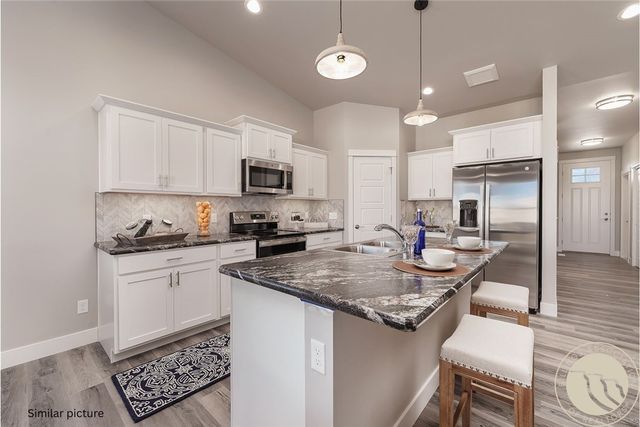 595 Chino CIRCLE, Billings, MT 59105