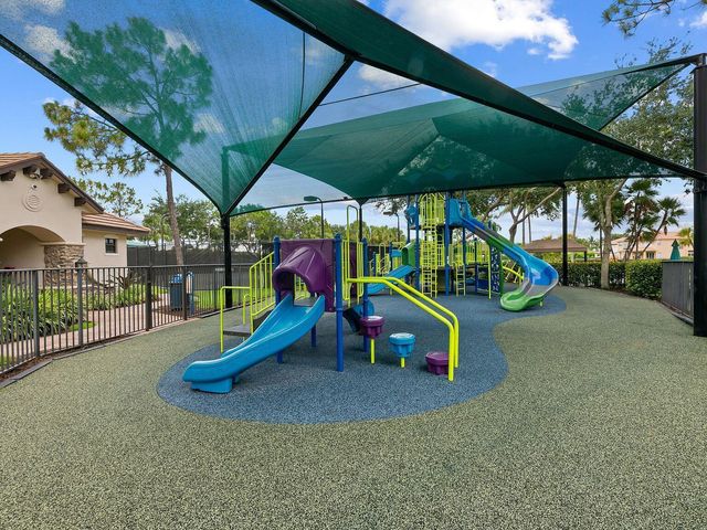 10387 Gentlewood Forest Drive, Boynton Beach, FL 33473