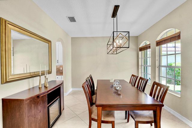 10387 Gentlewood Forest Drive, Boynton Beach, FL 33473