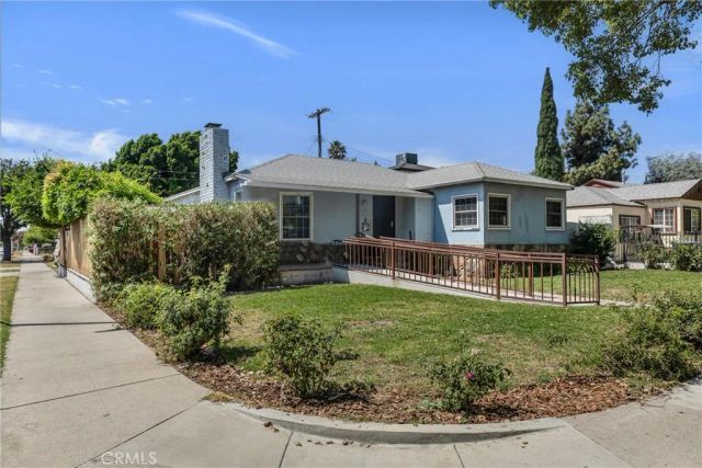 8101 Lemona, Los Angeles, CA 91402
