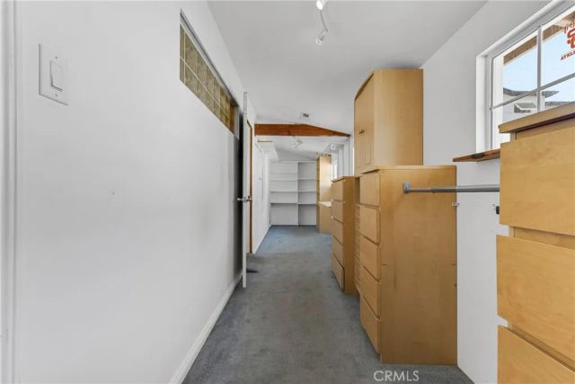 8101 Lemona, Los Angeles, CA 91402