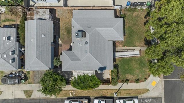 8101 Lemona, Los Angeles, CA 91402