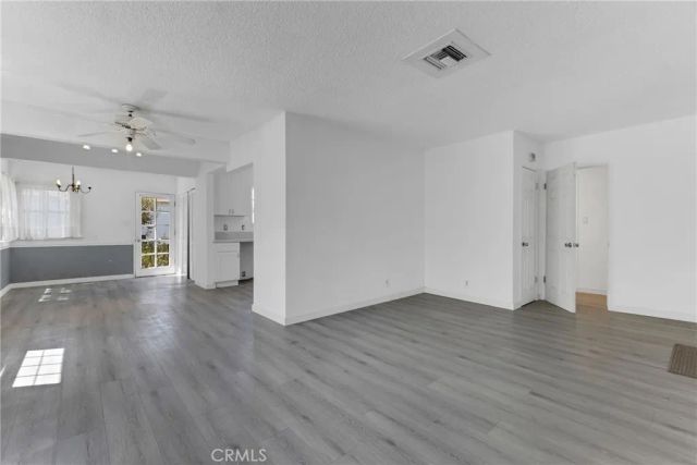 8101 Lemona, Los Angeles, CA 91402
