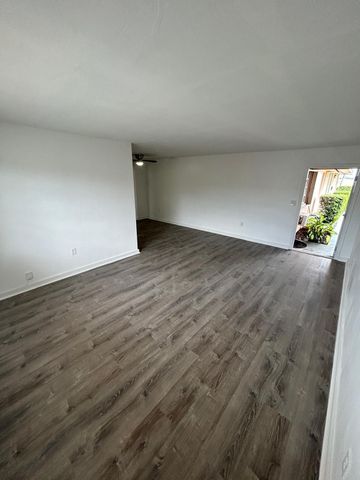 7624 Pembroke Road D, Miramar, FL 33023