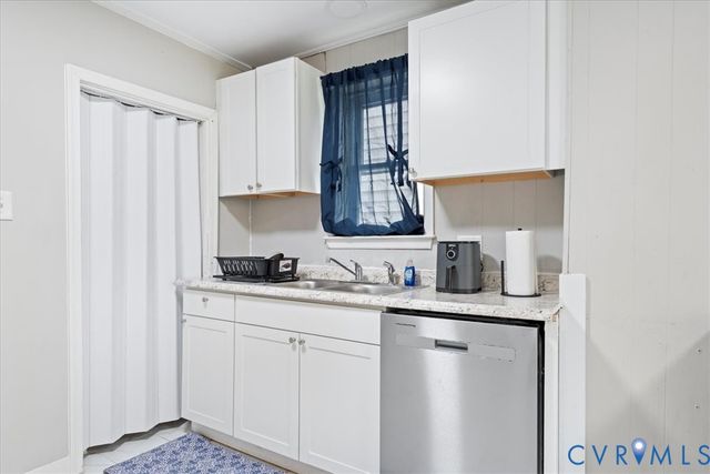 1011 Melville St, Petersburg, VA 23803